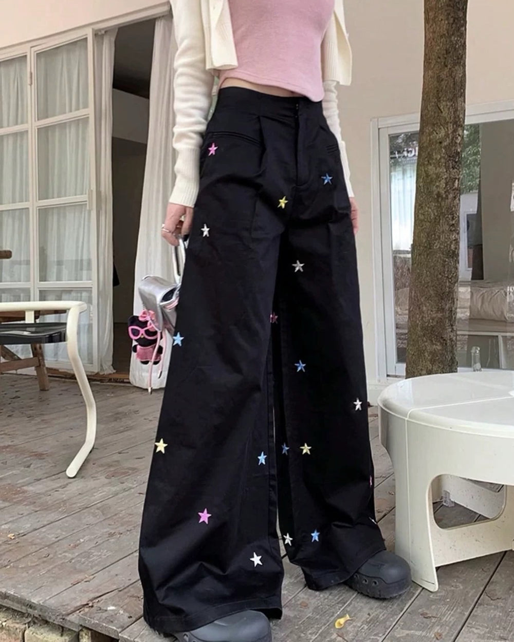 star girl aesthetic baggy pants
